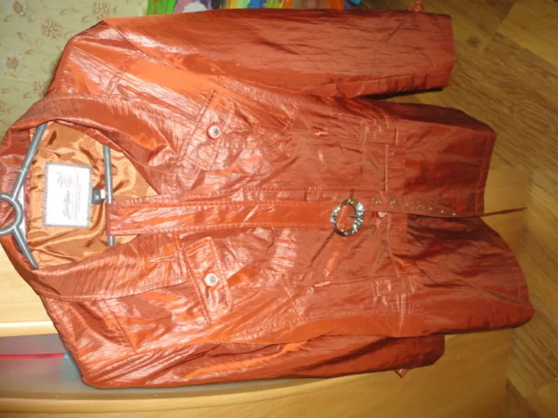 Курточка женская размер М 44-46 новая  2